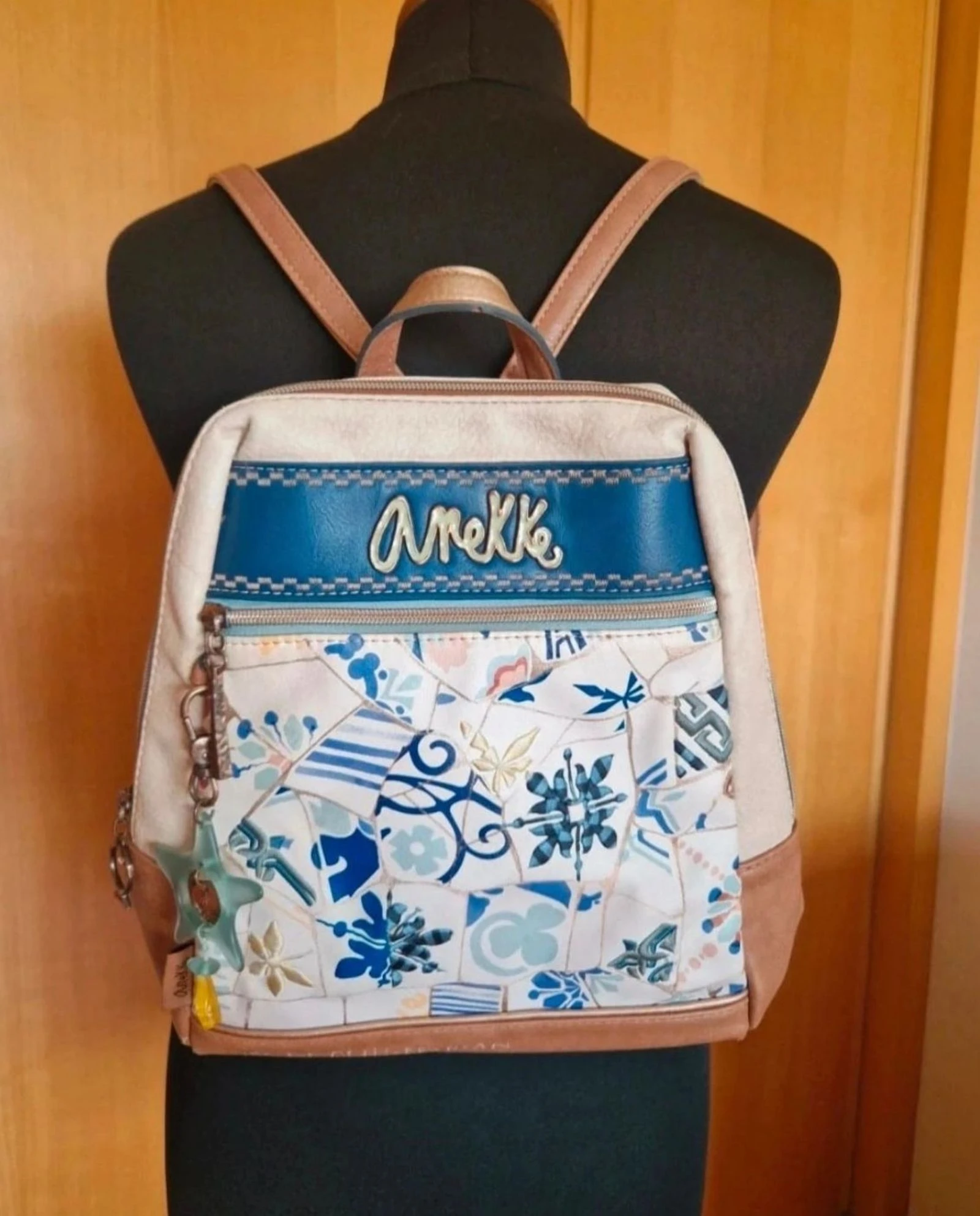 🌟 Conjunto Anekke Mediterranean Sunrise – Mochila + Cartera 🌟 – photo 2